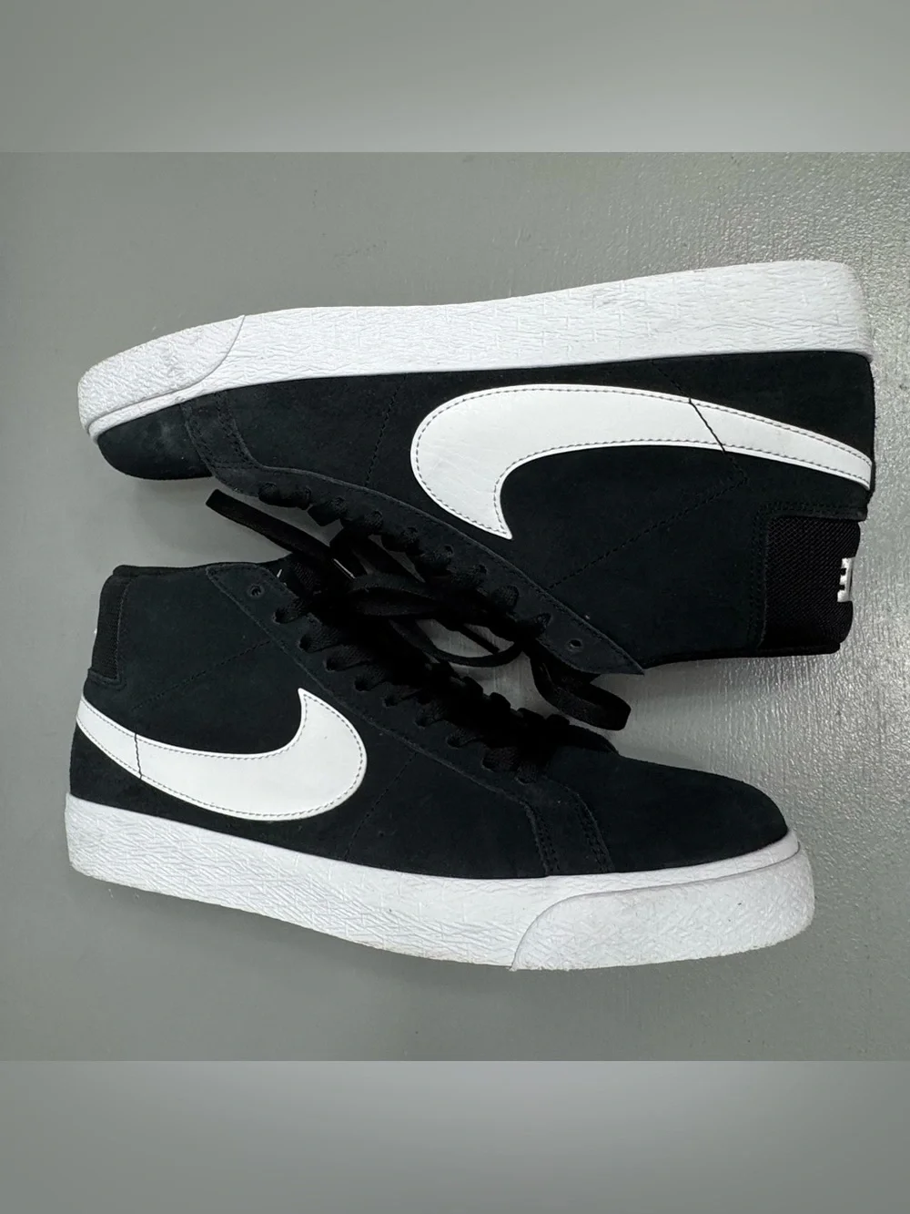 Nike SB Zoom Blazer Mid BLACK/WHITE